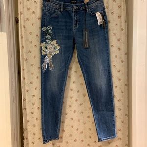 🌻 BNWT bebe jeans 🌻